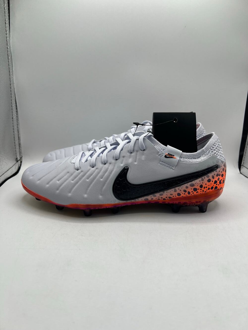 Nike Legend 10 Elite AG “Gray” size 6 men’s/7.5 women’s